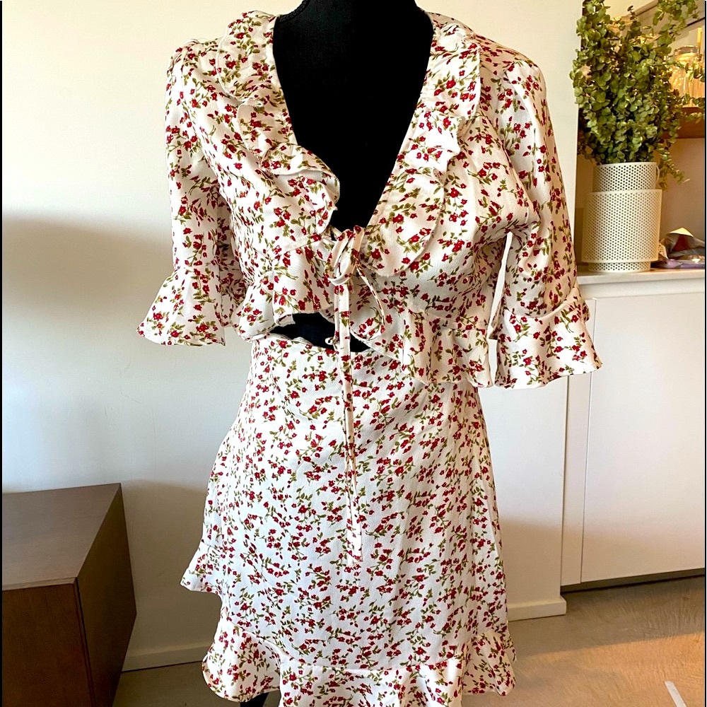 NEW floral summer mini dress front tie ruffled keyhole cutout pinup retro LARGE - Picture 5 of 16